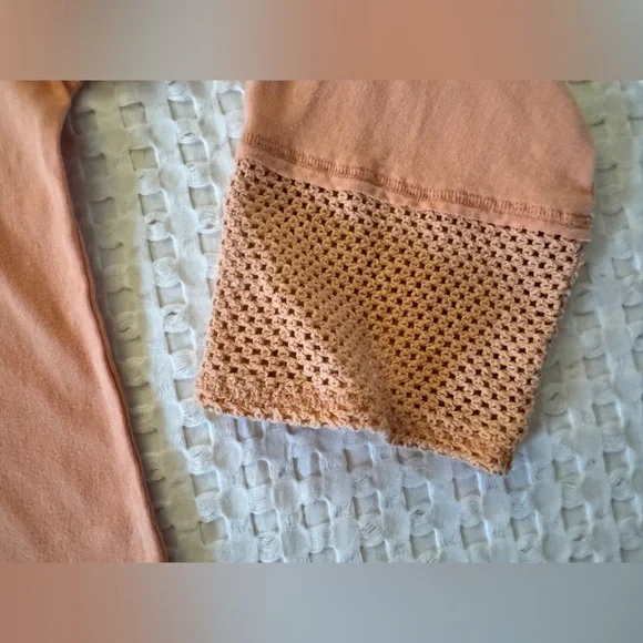 Free People | We The Free Courtside 1985 Graphic Long Sleeve Tee | Peach | M & L - Picture 4 of 8